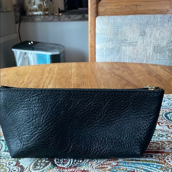 Portland Leather Black Pouch/Bag - Picture 4 of 6